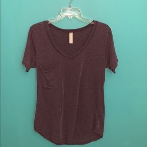 berry altar’d state v-neck top